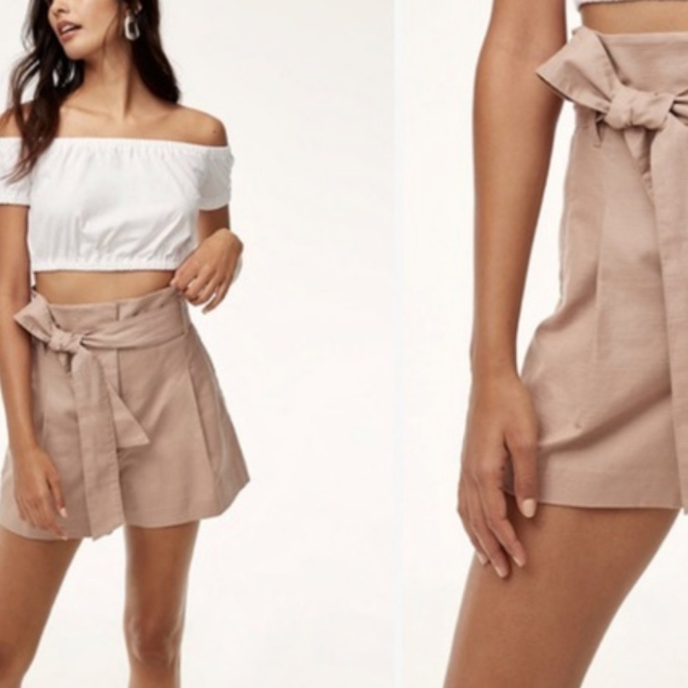 4 for $40 - Aritzia Marne Linen Shorts